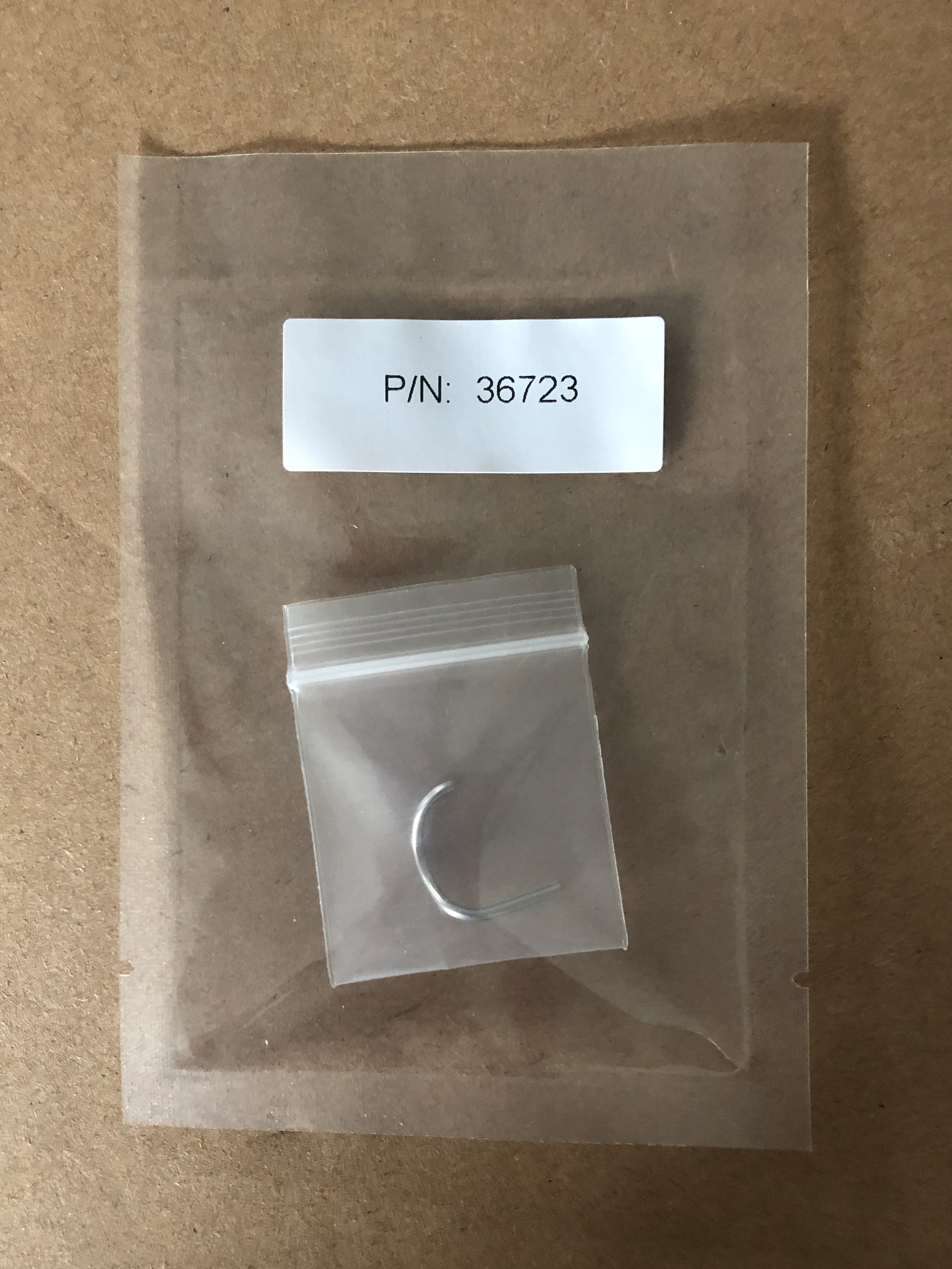 36723 Domino Tube Gutter