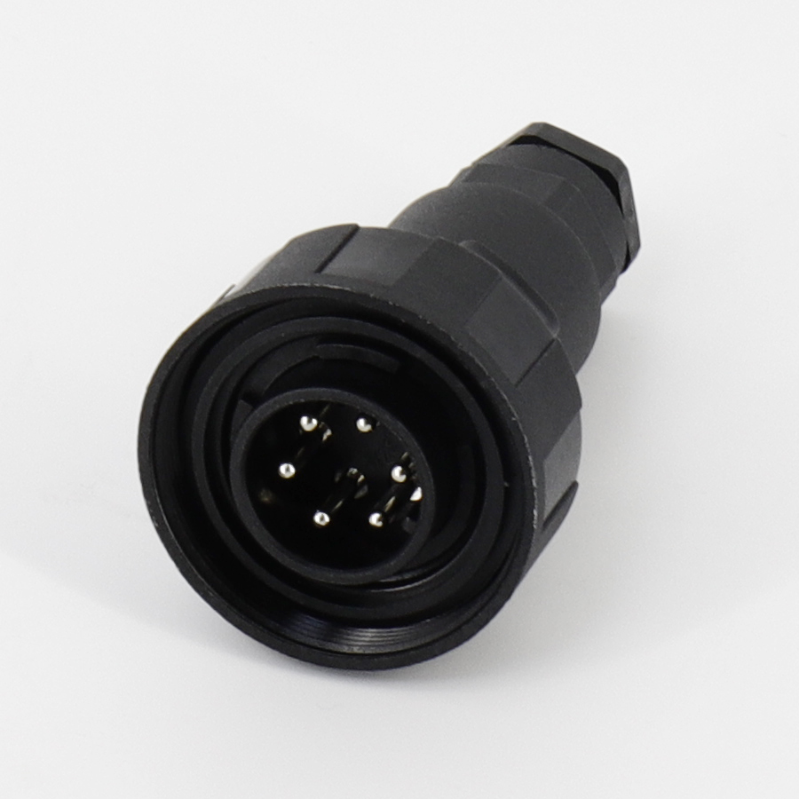 13505 Plug with 6 Pin